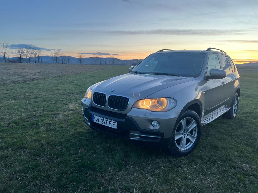 BMW X5 e70 7 locuri cu multe opțiuni