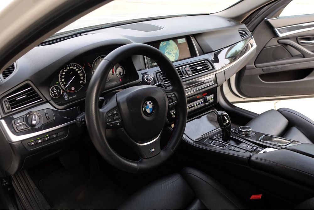 BMW Seria 5 F10 520d 2014 MPacket 2.0 184cp Euro6 4Butoane Camere
