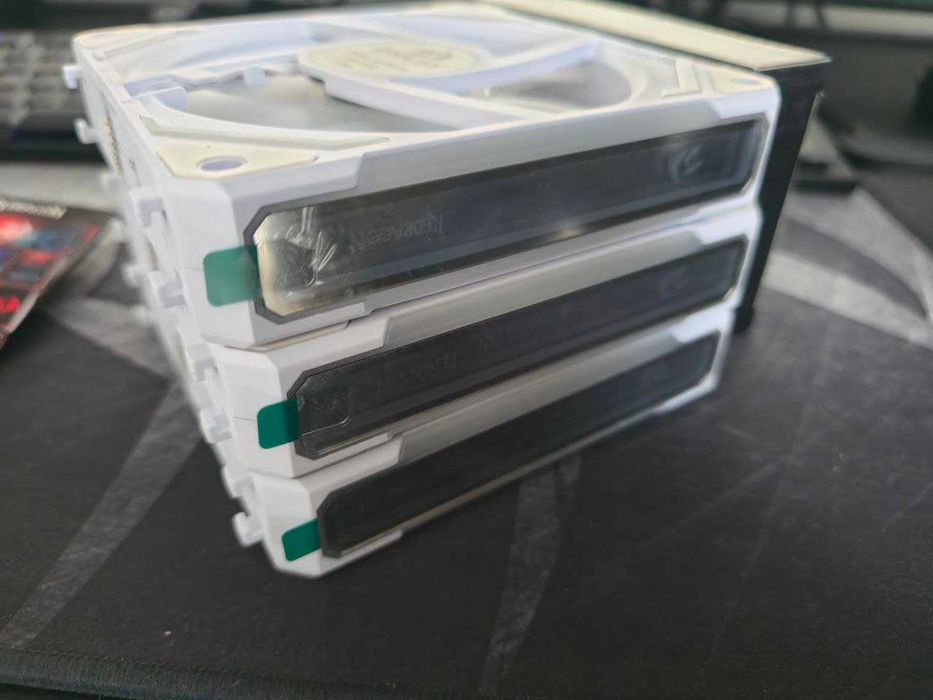 Coolere Redragon GC-F012W-R – set 3x 120mm ARGB Reversed, White