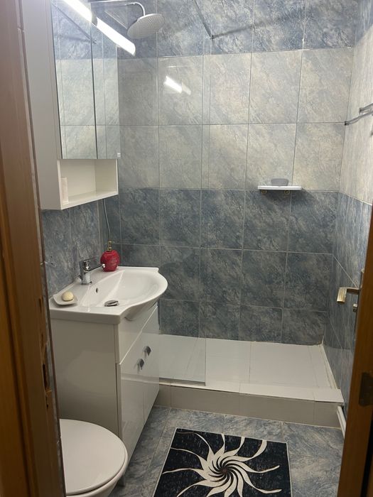 Garsonieră de închiriat