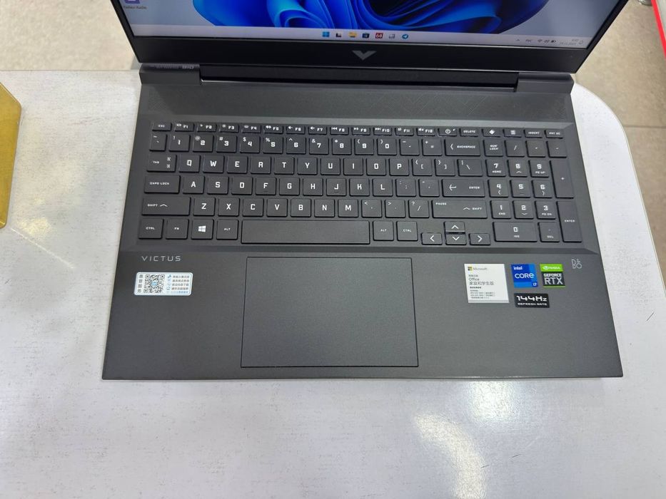 HP Victus i7-11800H 16/512 SSD RTX 3060-6GB xolati ideal