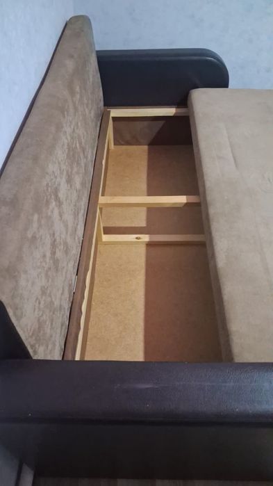 Продам Диван срочно