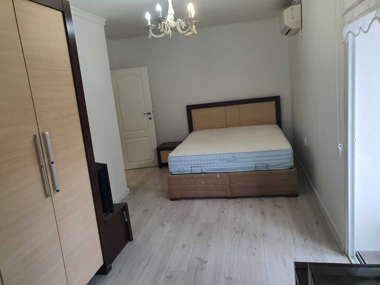 Дава се под наем Тристаен апартамент в Пловдив, Кършияка - 100 кв.м за 600 € - Снимка #14