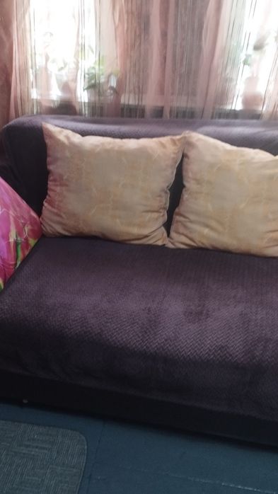 Подушки декоративные 4 штук