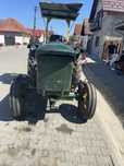 vand tractor  in stare foarte buna are carte  reare  caucicuri noi