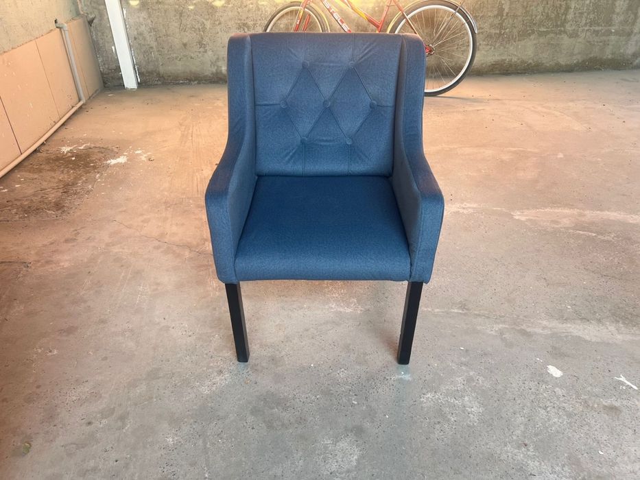 Кресло новые 25000 теңгн