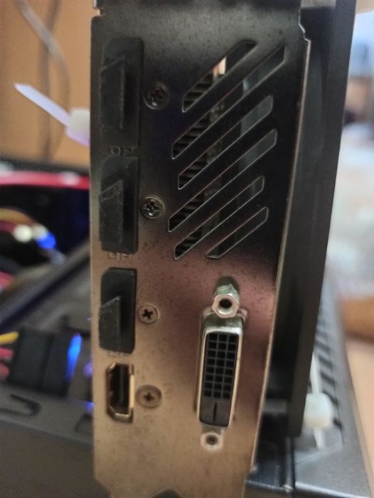 Видеокарти 4 GB в отлично състояние!