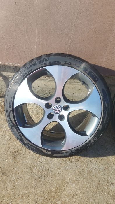 CAUCIUCURI 225 / 40 / 18 NOI * 0 KM * Profil 100%* Set 4 Bucati***