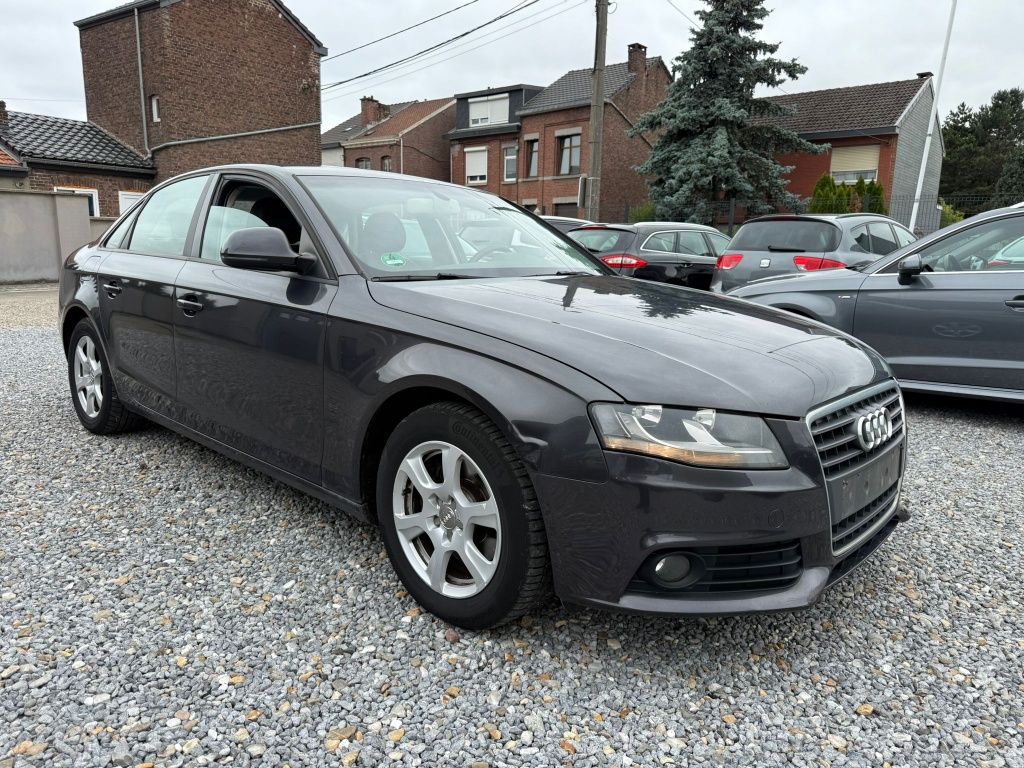 Audi A4 b8 limuzina/2009/2.0 tdi