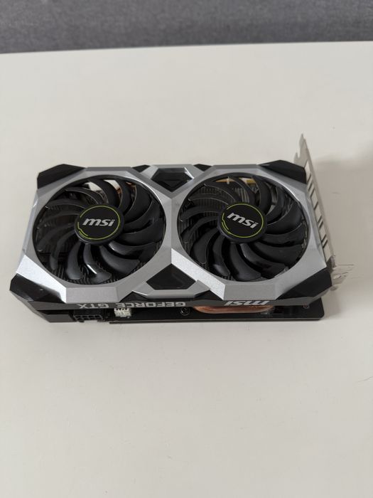 Placa video GeForce 1660 Ventus XS 6G OC + Sursa Corsair CX550M