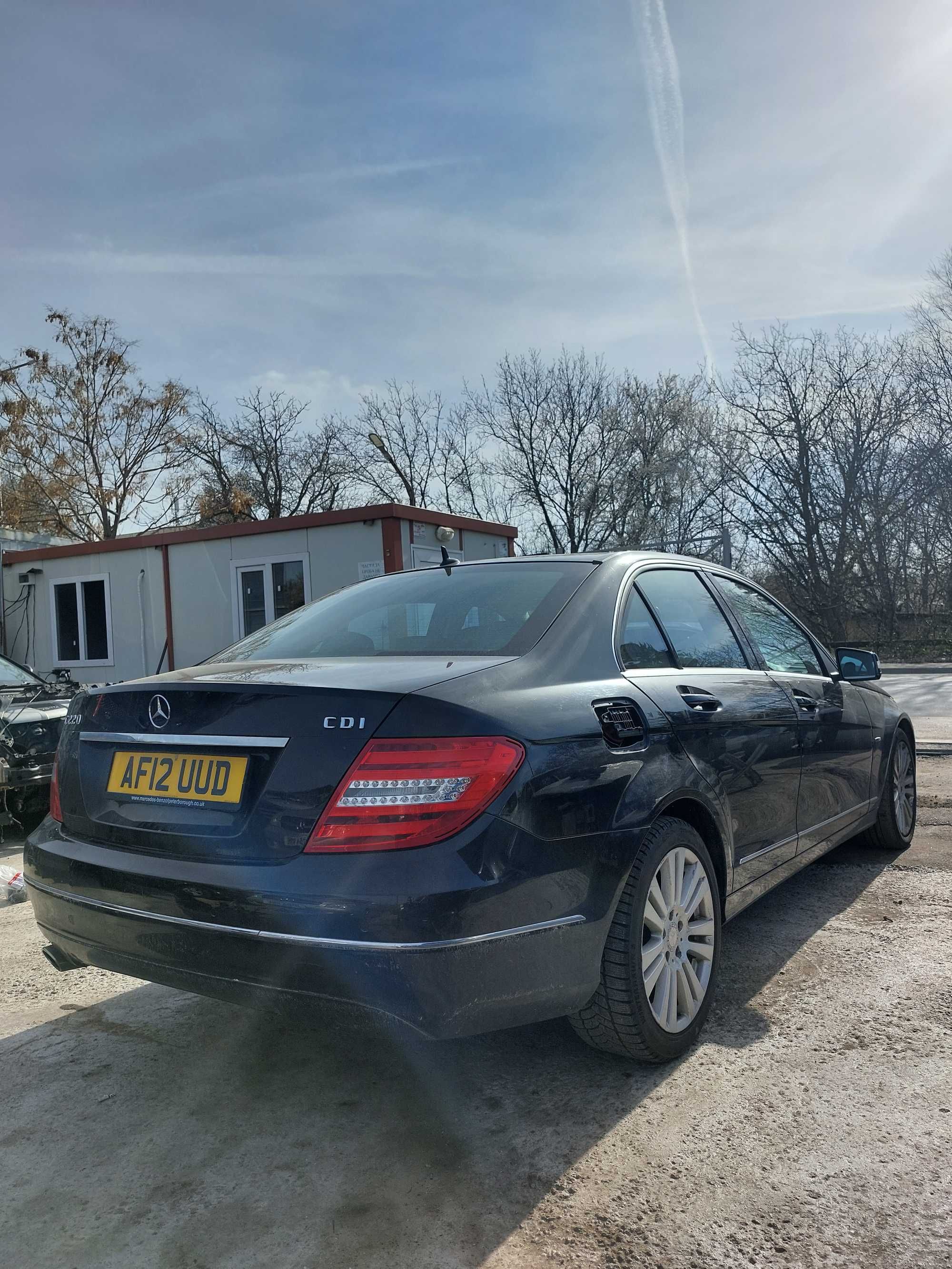 На Части: Mercedes-Benz W204 Facelift C220 CDI 170 к.с. 2012 с код 651