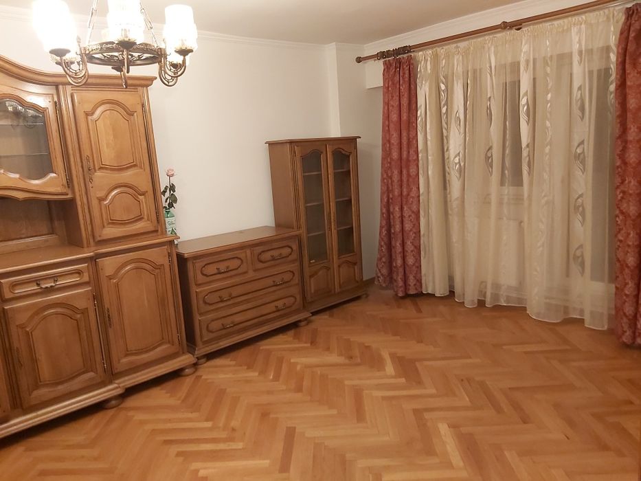 Apartament cu trei camere Ultracentral