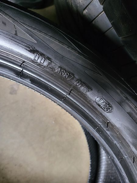 315/30/22//275/35/22 Continental