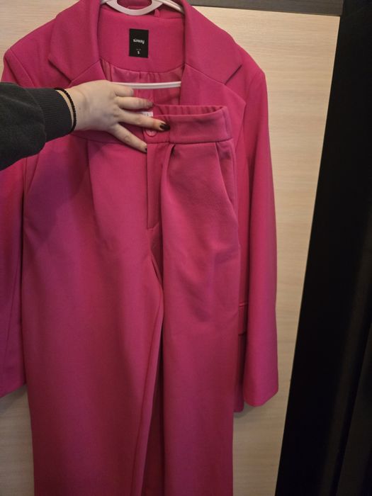 Розов костюм Sinsay