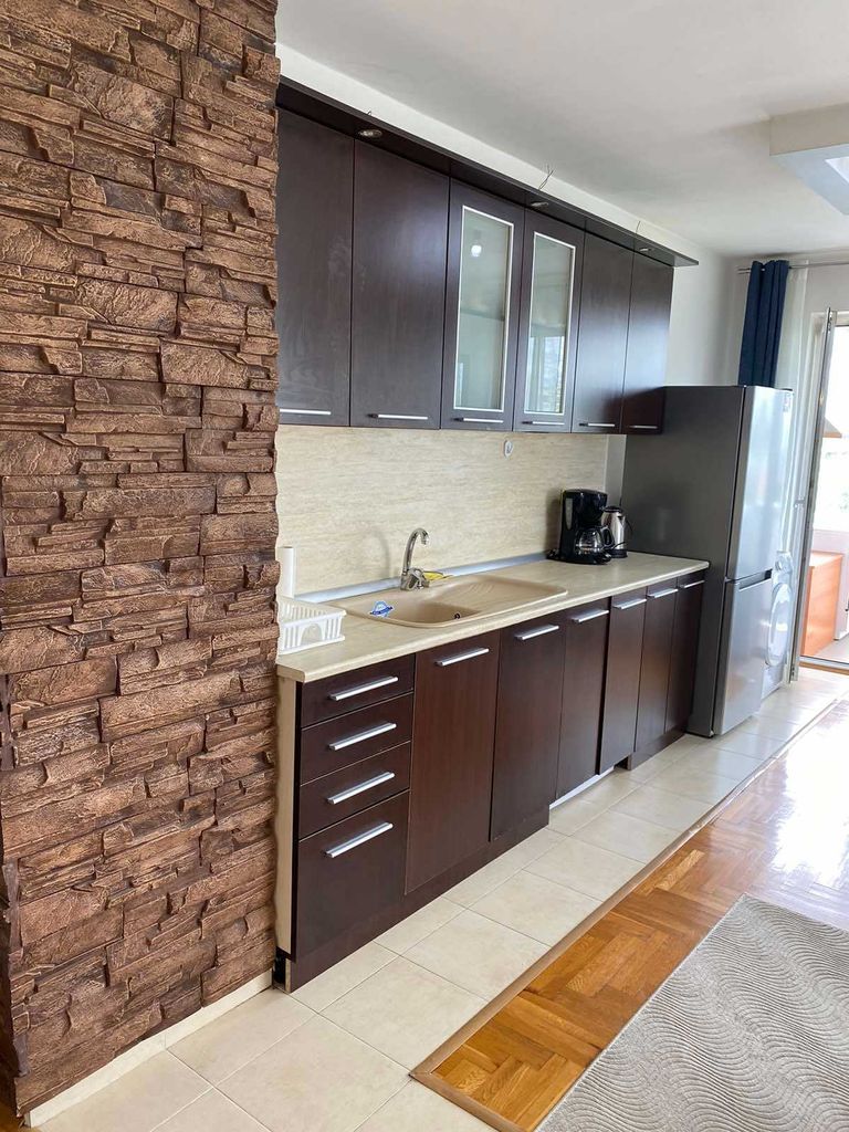 Дава се под наем Двустаен апартамент в Бургас, Изгрев - 60 кв.м за 459 € - Снимка #5