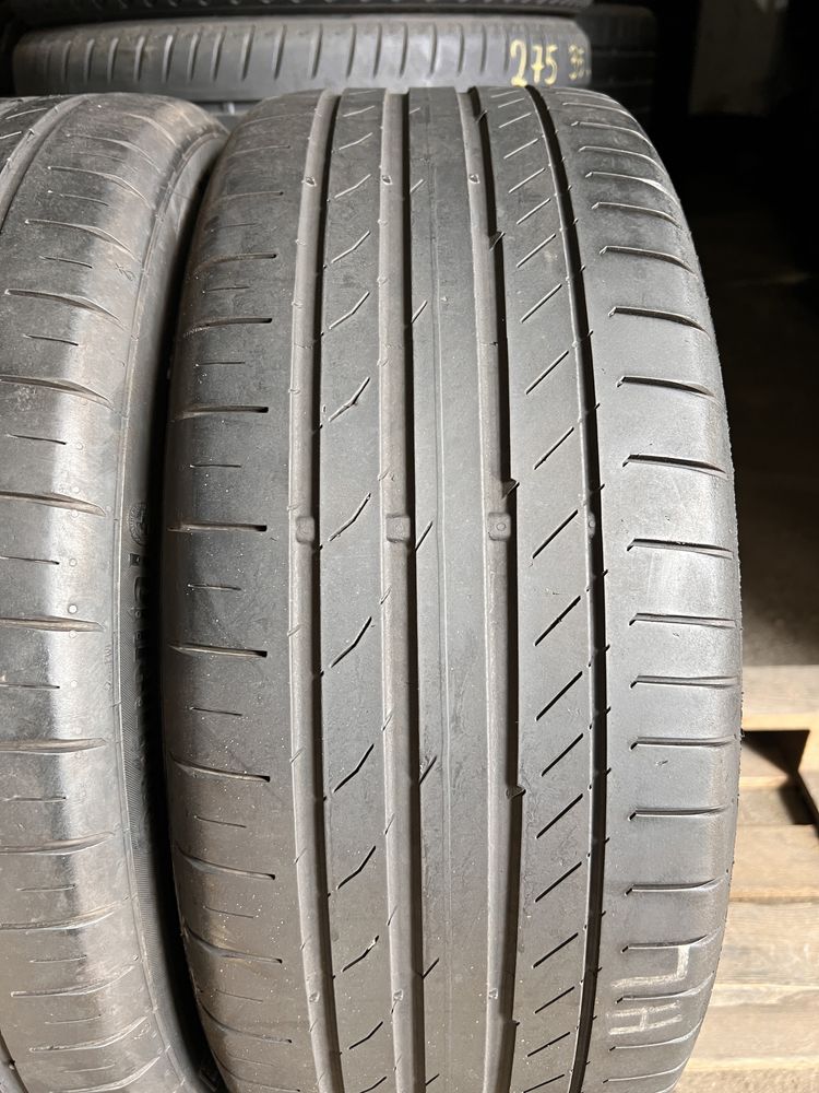 2 anvelope vara 235/45/19 , Continental , RunFlat !