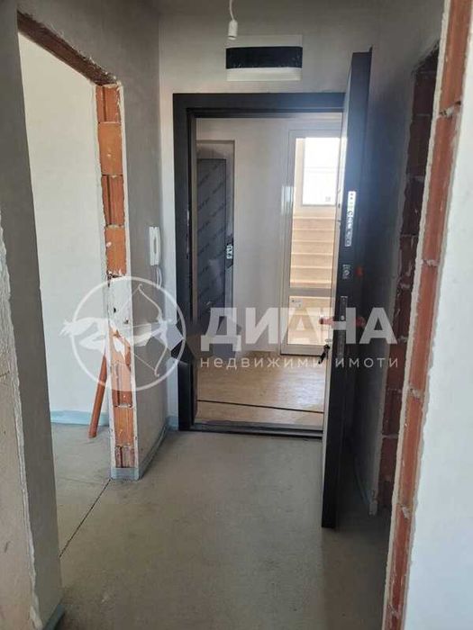 Продава се Двустаен апартамент в Пловдив, Кършияка - 70 кв.м за 1572 €/кв.м - Снимка #3