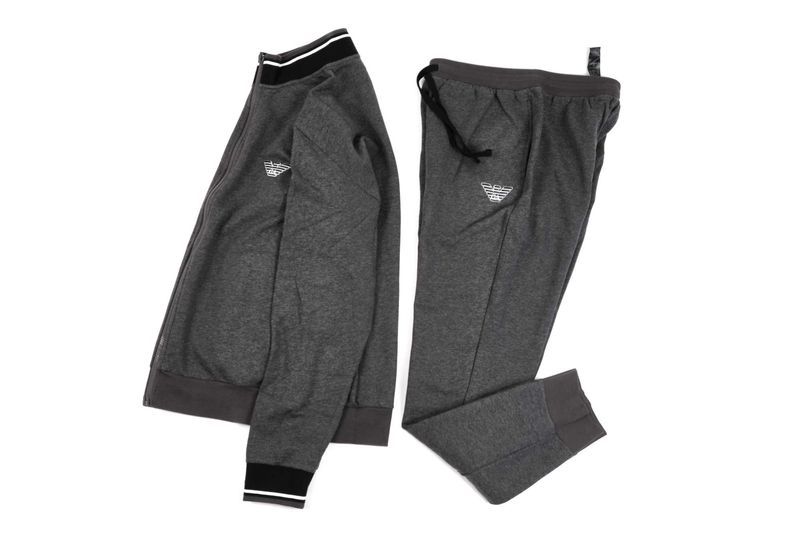 ПРОМО ARMANI -S,M и XL -мъжки сив плътен зимен спортен екип- комплект