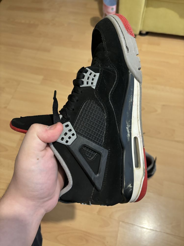 Jordan 4 Retro Bred (2019)