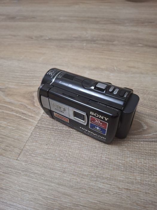 Sony Handycam HDR-PJ200