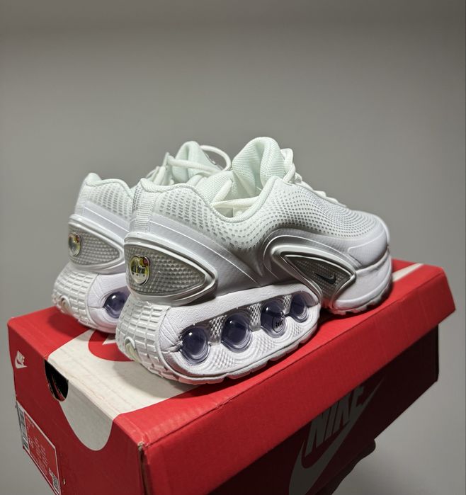 Nike Air Max DN Triple White