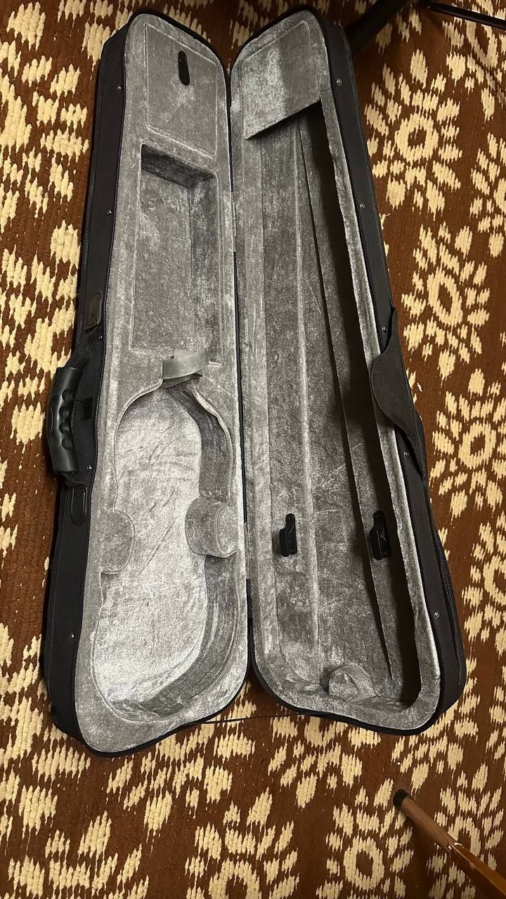 Чехол(футляр) для скрипки 4/4 продам