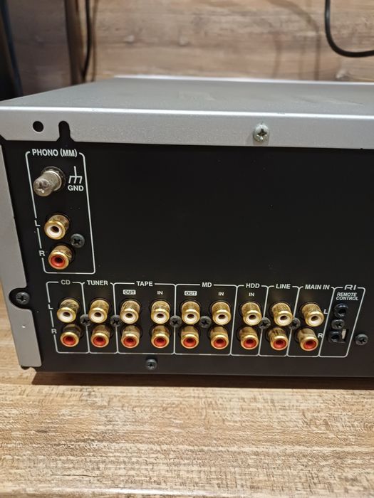 Усилвател ONKYO A-9755