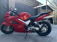 Мотоцикл Honda VFR800FI