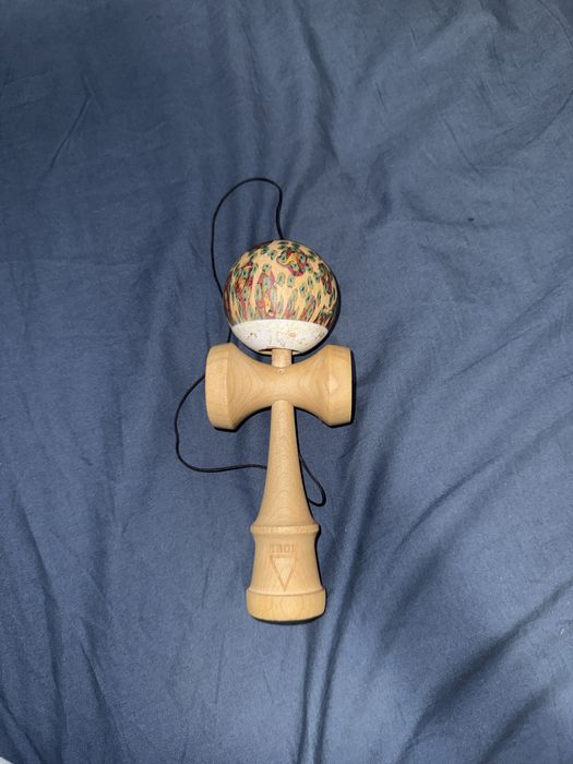 Kendama krom naked pelle
