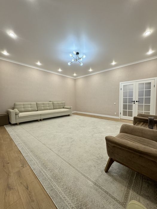 Продам тренд  ковер  4*5 размер