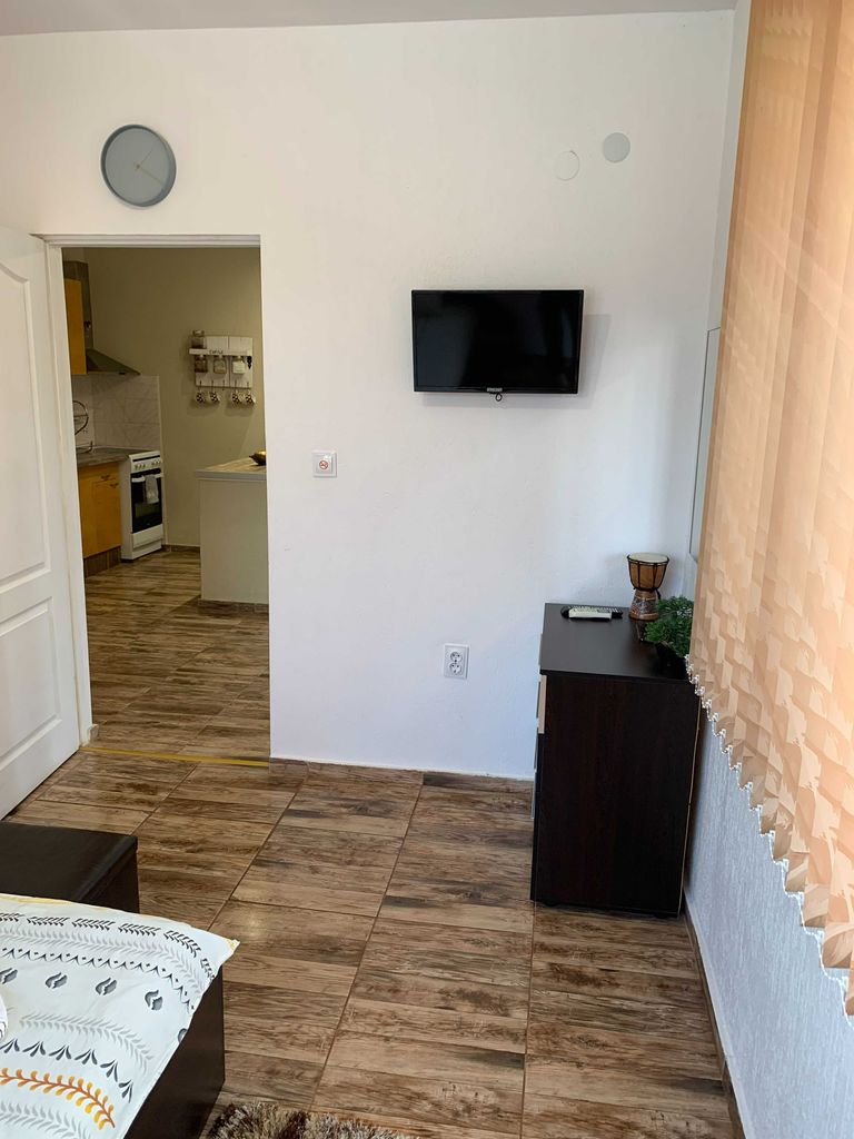 Дава се под наем Тристаен апартамент в Трявна - 78 кв.м за 110000 € - Снимка #19