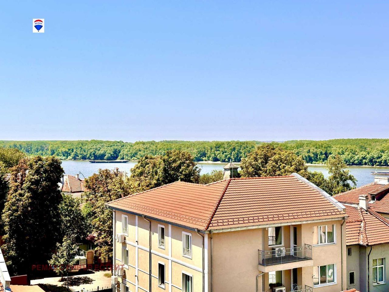 Продава се Мезонет в Русе, Център - 156 кв.м за 1186 €/кв.м - Снимка #3