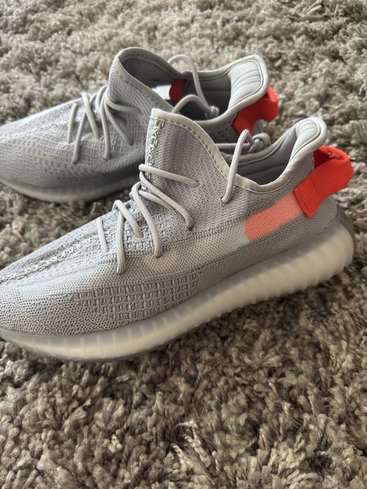 yeezy 350 v2 marime 43