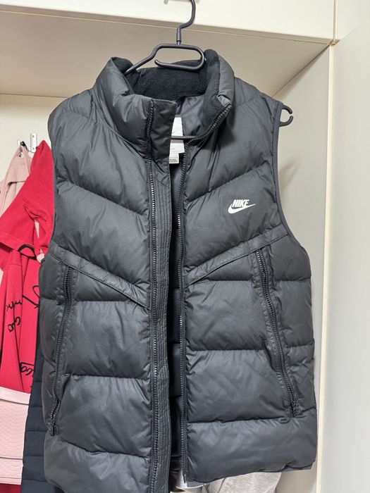 Vesta Nike Storm-Fit
