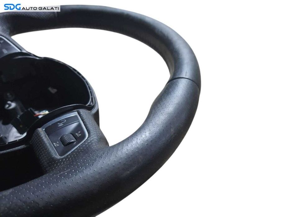 Volan Piele 3 Spite cu Comenzi Audi A5 8T 2008 - 2017 Cod 8R0419091F ( Câteva Zgârieturi, Unele Fine, Altele Mai Adânci, în Piele + Uzura Generală ) [N2357]