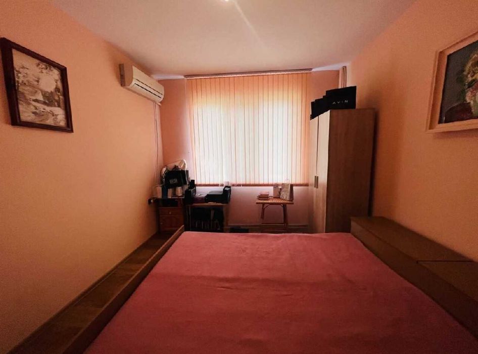 Продава се Тристаен апартамент в Пловдив, Христо Смирненски - 86 кв.м за 1157 €/кв.м - Снимка #4
