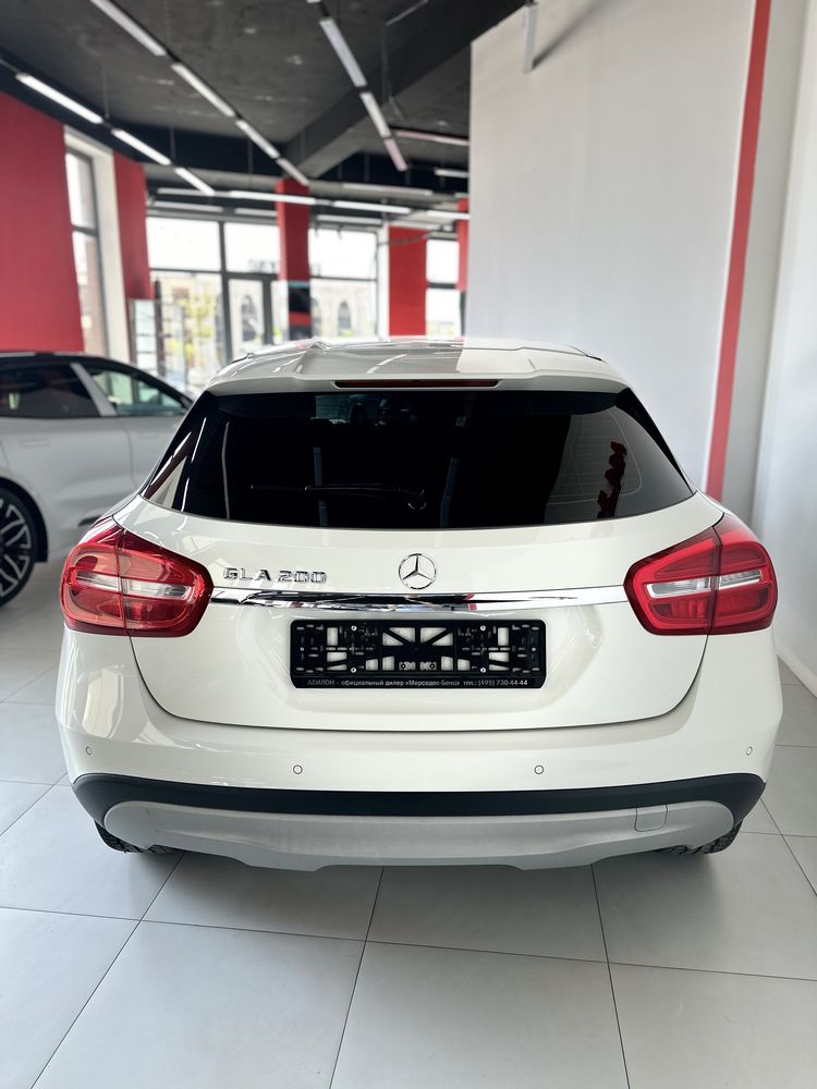 Mercedes Benz GLA200