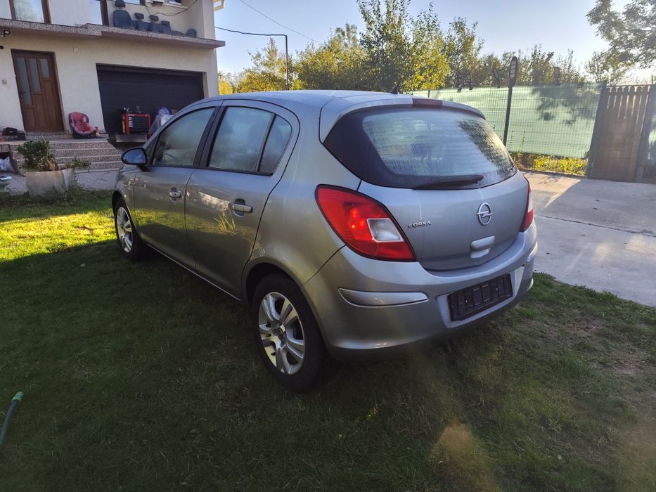 Opel CORSA 1,2 benzină euro 5