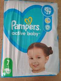 Vând Pampers numărul 7 Active Baby 44 bucati/bax