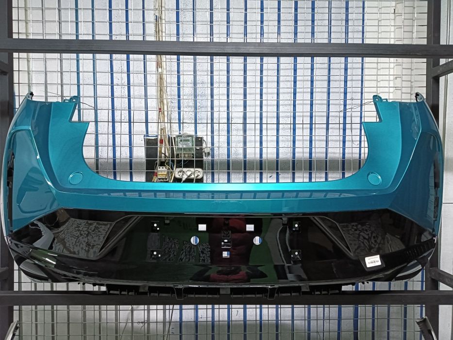 Задний бампер для Zeekr X новый оригинал