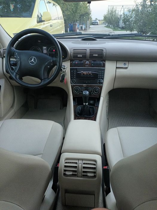 Vând Mercedes w203 break