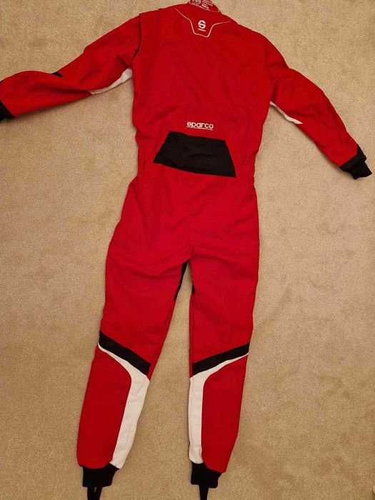 Combinezon SPARCO Thunder K43 cu omologare CIK-FIA, roșu/negru karting