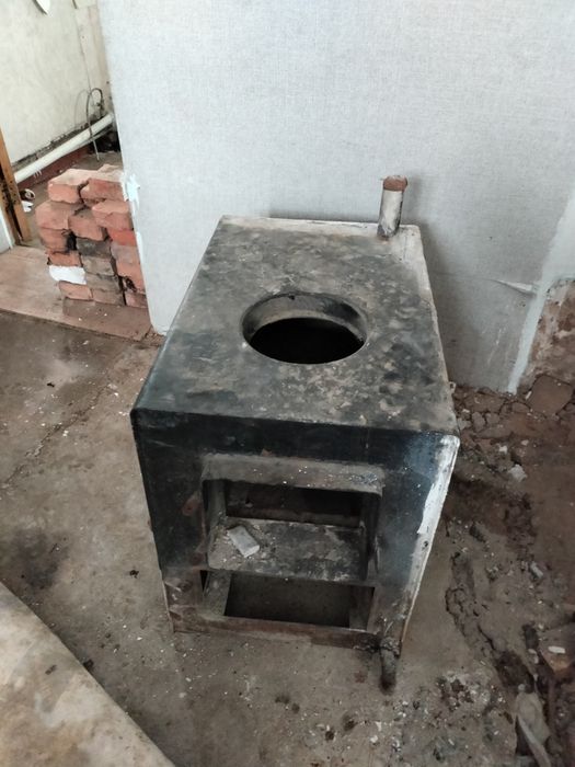 Продам печь для отопления Дома