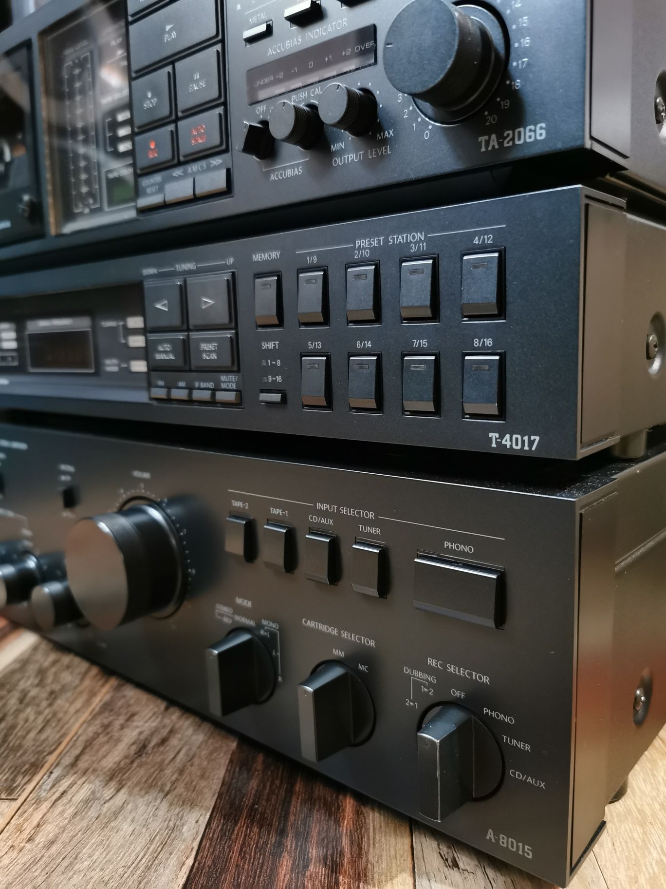 Linie audio Onkyo integra