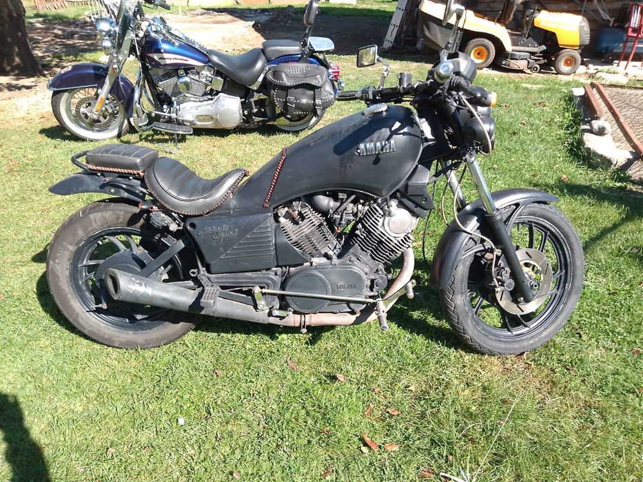YAMAHA  XV  1000