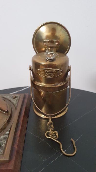 Lampa de miner vintage (carbură) + suport perete „Magdeburg”