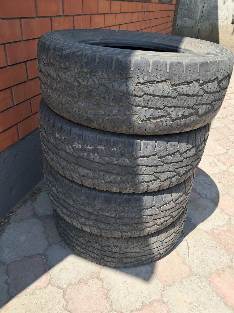 Продам шины бу 265.65.R17