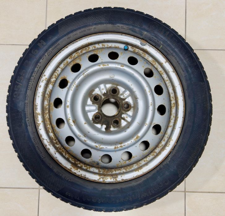 2 Anvelope iarnă Continental  195/55 r16
