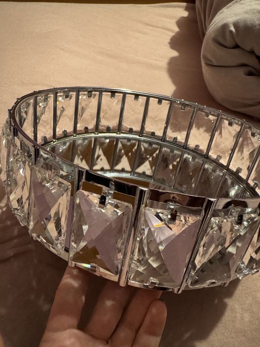 Tavita eleganta cu pietre si oglinda