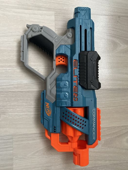 Бластер Nerf Commander